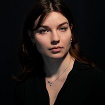 My project for course: Modern Headshot Photography: Capture Profound Portraits. Photograph, Portrait Photograph, Photographic Lighting, Studio Photograph, Digital Photograph, and Fine-Art Photograph project by mistermilligan16 - 01.17.2023
