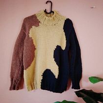 Mi proyecto del curso: Diseño y tejido de prendas con la técnica de intarsia. Een project van  Modeontwerp, Textiel, DIY, Breien y Textielontwerp van Angie Villalobos - 16.01.2023