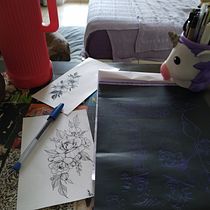 Mi proyecto del curso: Tatuaje botánico con puntillismo. Projekt z dziedziny Trad, c, jna ilustracja, Projektowanie tatuaż, R i sunek botaniczn użytkownika Denise Valentina - 19.01.2023