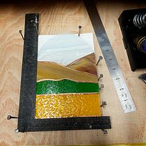 My project for course: Contemporary Stained Glass Design . Un proyecto de Diseño de complementos, Diseño de interiores, Decoración de interiores y DIY de Alan Graham - 19.01.2023