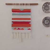 Meu projeto do curso: Tecelagem contemporânea em tear manual. Arts, Crafts, Interior Decoration, Fiber Arts, DIY, and Weaving project by Débora Gonçalves - 01.22.2023
