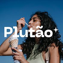 Plutão. Un projet de Illustration traditionnelle, Direction artistique, Br, ing et identité , et Design graphique de Nathalia A. A. Santos - 15.12.2022