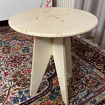 Tavolino per salotto. Un progetto di Artigianato, Design e creazione di mobili, Interior design, DIY e Falegnameria  di vavozzo - 24.01.2023