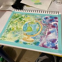 Un globo espacial. Un progetto di Illustrazione tradizionale, Belle arti, Pittura e Pittura ad acquerello di Marisela Merino Corona - 28.06.2021