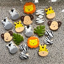 Mi proyecto del curso: Decoración de galletas con royal icing para principiantes. Design, Painting, and DIY project by Brenda Zuñiga - 01.25.2023