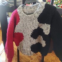 Mi proyecto del curso: Diseño y tejido de prendas con la técnica de intarsia. Een project van  Modeontwerp, Textiel, DIY, Breien y Textielontwerp van Angie Vega - 29.01.2023