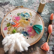 Mi proyecto del curso: Técnicas básicas de bordado y acuarela. Painting, Watercolor Painting, Embroider, and Textile Design project by sabrinagarcia64 - 01.29.2023