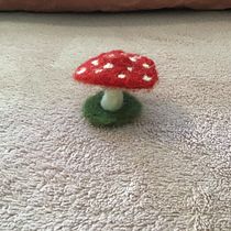 Meu projeto do curso: Feltragem com agulha: criação de personagens com lã e agulha. Artesanato, Design de brinquedos, Feltragem com agulha, e Design têxtil projeto de joanalacreta - 29.01.2023