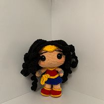Mi proyecto del curso: Amigurumis: personas tejidas a crochet. Arts, Crafts, To, Design, Fiber Arts, Crochet, Amigurumi, and Textile Design project by antonellayurivilca - 02.01.2023
