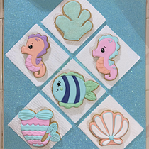 Mi proyecto del curso: Decoración de galletas con royal icing para principiantes. Design, Painting, and DIY project by Elsa María Muñoz Adame - 02.06.2023