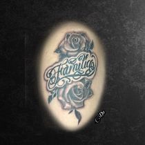 Mi proyecto del curso: Tatuaje a mano alzada de letras cursivas. Un projet de Lettering , et Conception de tatouage de abrahamvilla81 - 09.02.2023