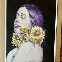 My project for course: Chiaroscuro Creative Portrait with Pencils. Un projet de Illustration traditionnelle, Dessin au cra, on, Dessin de portrait, Dessin artistique, Dessin aux cra , et ons de couleur de dragonsadhana - 06.02.2023