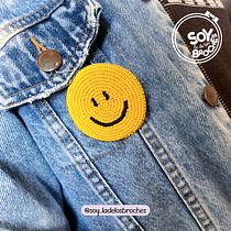 Mi proyecto del curso: Retratos bordados en pedrería. Een project van Ontwerp van accessoires, Borduurwerk,  Interieurdecoratie y Textielontwerp van dahianapguerrero - 10.02.2023