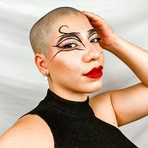 Meu projeto do curso: Introdução a técnicas de maquiagem profissional. Un projet de Cinéma, vidéo et télévision, St, lisme, Photographie de mode , et Photographie de Lanna Lorena Ezaki - 29.04.2024