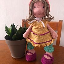Mi proyecto del curso: Elaboración de muñecas amigurumi románticas Ein Projekt aus dem Bereich H, werk, Spielzeugdesign, Weben, Crochet, Amigurumi und Textildesign von Angelina Torres Canivilo - 17.02.2023