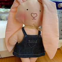 Muñecos de tela: diseño, costura y creación de contenido Ein Projekt aus dem Bereich H, werk, Spielzeugdesign, Social Media, Smartphonefotografie, Produktfotografie, Nähen, Fotografie für Instagram, Nähen und Schnittmuster von potisdecolores - 18.02.2023