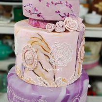 My project for course:  Cake Painting Techniques for Creating Edible Art. Een project van  Ontwerp, Schilderij y DIY van Julie Mae Liao - 18.02.2023