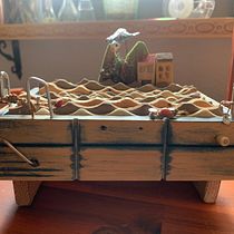 Mi proyecto del curso: Autómatas de madera: crea esculturas con movimiento. Character Design, Sculpture, To, Design, Art To, s, and Woodworking project by villanu.cue - 02.20.2023