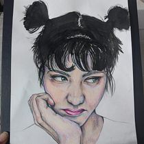 Mi proyecto del curso: Dibujo de retratos llamativos con lápices de colores. Drawing, Portrait Drawing, Sketchbook, and Colored Pencil Drawing project by florencianilo - 02.21.2023
