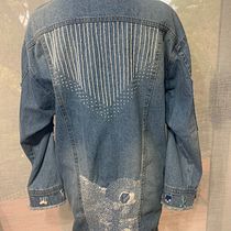 My project for course: Embroidery: Clothing Repair. Bordado, Costura, DIY, Upc, cling, e Design têxtil projeto de Annette Sale - 22.02.2023