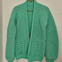 Mi proyecto del curso: Crochet: diseña y teje prendas de estilo romántico. Design de moda, Tecido, DIY, Crochê, e Design têxtil projeto de camila.jara.novoa - 24.02.2023