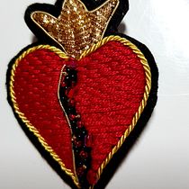 Mon projet du cours : Introduction à la technique de la broderie d'or. Een project van Traditionele illustratie y Borduurwerk van nadegedm - 24.02.2023