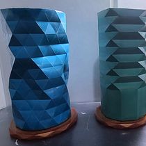 My project for course: Geometric Handmade Molds: Design 3D-faceted Objects. Projekt z dziedziny Design, Projektowanie dodatków, Craft,  Sztuki piękne, Projektowanie wnętrz,  Dekoracja wnętrz, Dekoracja wnętrz i DIY użytkownika Erin Connolly - 27.02.2023