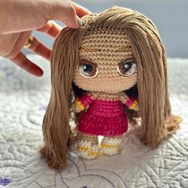 My project for course: Amigurumi: Learn to Crochet People. Arts, Crafts, To, Design, Fiber Arts, Crochet, Amigurumi, and Textile Design project by Andrea Carrascal - 02.21.2023