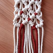 My project for course: Macramé Knots: Create a Sample Collection. Un progetto di Artigianato, Macramè, Design di accessori, Fiber Art e Textile Design di Moja Ustvarjalnica - 03.03.2023