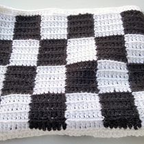 Mi proyecto del curso: Introducción al tapestry. Un proyecto de Diseño de complementos, Pattern Design, Tejido, Crochet y Diseño textil de Julia Terren - 02.03.2023