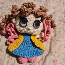 Mi proyecto del curso: Amigurumis: personas tejidas a crochet. Arts, Crafts, To, Design, Fiber Arts, Crochet, Amigurumi, and Textile Design project by daelgues - 03.02.2023