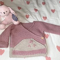 Mi chaqueta Comfy. Design de moda, Tecido, DIY, Tricô, e Design têxtil projeto de Maria Lozano - 04.03.2023