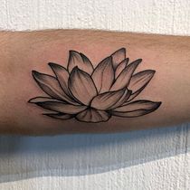 Mi proyecto del curso: Tatuaje para principiantes. Tattoo Design project by Jonathan Melgar - 02.18.2023