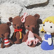 Il mio progetto del corso: Amigurumi: creazione di burattini da dito a uncinetto . % Caterina Ottino tarafından hazırlanan Tığ işi, Amigurumi, Ve Tekstil Tasarımı projesi - 03.06.2023