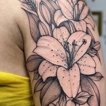 My project for course: Botanical Tattoo with Pointillism. Projekt z dziedziny Trad, c, jna ilustracja, Projektowanie tatuaż, R i sunek botaniczn użytkownika Melissa De Jesus - 05.03.2023