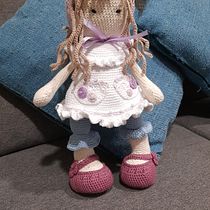 Mi proyecto del curso: Elaboración de muñecas amigurumi románticas Ein Projekt aus dem Bereich H, werk, Spielzeugdesign, Weben, Amigurumi und Textildesign von Mariola Hernandez Sosa - 07.03.2023