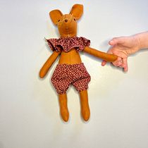 Meu projeto do curso: Design e confecção de bonecos de pano Ein Projekt aus dem Bereich Design von Figuren, H, werk, Spielzeugdesign, Nähen, Nähen und Schnittmuster von Alessandra Paulini - 09.03.2023