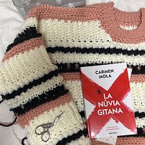 Mi proyecto del curso: Prendas a crochet llenas de color y textura. Un progetto di Fashion design, Fiber Art, Uncinetto e Textile Design di Mireia Cervelló - 09.03.2023