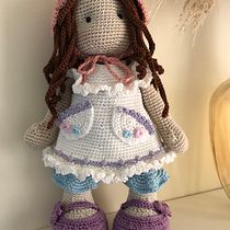 Il mio progetto del corso: Creazione di bambole amigurumi romantiche Ein Projekt aus dem Bereich H, werk, Spielzeugdesign, Weben, Crochet, Amigurumi und Textildesign von sirenis - 01.02.2023