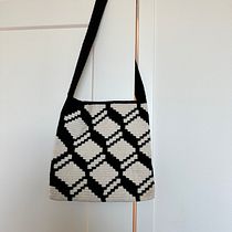 Mi proyecto del curso: Diseño de patrones en crochet: encuentra tu propio estilo. Un progetto di Design di accessori, Pattern design, Fiber Art, DIY, Uncinetto e Textile Design di Camila Burgos M. - 05.03.2023