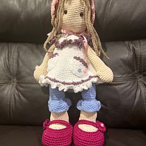 Mi proyecto del curso: Elaboración de muñecas amigurumi románticas Ein Projekt aus dem Bereich H, werk, Spielzeugdesign, Weben, Crochet, Amigurumi und Textildesign von prosemberg - 14.03.2023