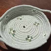 Mi proyecto del curso: Cestería para principiantes: la técnica de espiral. Accessor, Design, Arts, Crafts, Fashion Design, and Textile Design project by Raquel Cristina Kostecki - 03.14.2023