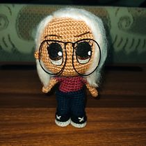 Mi proyecto del curso: Amigurumis: personas tejidas a crochet. Arts, Crafts, To, Design, Fiber Arts, Crochet, Amigurumi, and Textile Design project by Eugenia Martinez - 03.15.2023