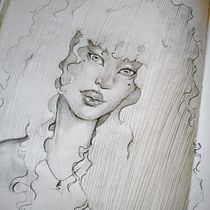 Meu projeto do curso: Caderno de retratos: explore o rosto humano Ein Projekt aus dem Bereich Skizzenentwurf, Zeichnung, Porträtzeichnung, Artistische Zeichnung und Sketchbook von Luara Rios - 16.03.2023