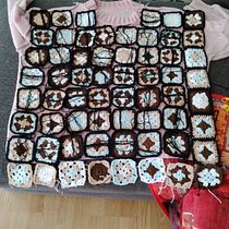 Mi proyecto del curso: Grannies de crochet: haz tu propio suéter. Fashion Design, Fiber Arts, DIY, Crochet, and Textile Design project by Ottolina Uitdenbogaard - 03.18.2023