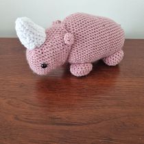 Mi proyecto del curso: Diseño y creación de amigurumis. Arts, Crafts, To, Design, Fiber Arts, DIY, Crochet, Amigurumi, and Textile Design project by Fernanda Lucero - 03.19.2023