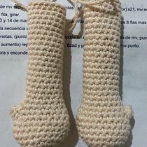 Mi proyecto del curso: Elaboración de muñecas amigurumi románticas Ein Projekt aus dem Bereich H, werk, Spielzeugdesign, Weben, Crochet, Amigurumi und Textildesign von scranp - 20.03.2023