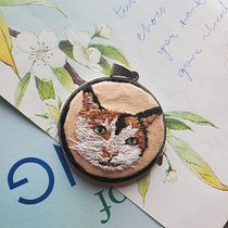 My project for course: Embroidered Pet Miniatures with Needle Painting. Embroider, Jewelr, and Design project by palimpsestena - 03.23.2023