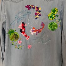My project for course: Creative Embroidery: The Stitch Revolution. Un projet de Créativité, Broderie , et Design textile de victoria_niklas - 26.03.2023