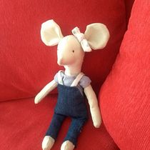 Mi proyecto del curso: Diseño y  confección de peluches Ein Projekt aus dem Bereich Design von Figuren, H, werk, Spielzeugdesign, Nähen, Nähen und Schnittmuster von Laura Battistella - 29.03.2023